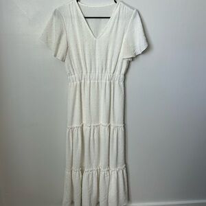 SHEIN Cream Tiered V-Neck Maxi Dress